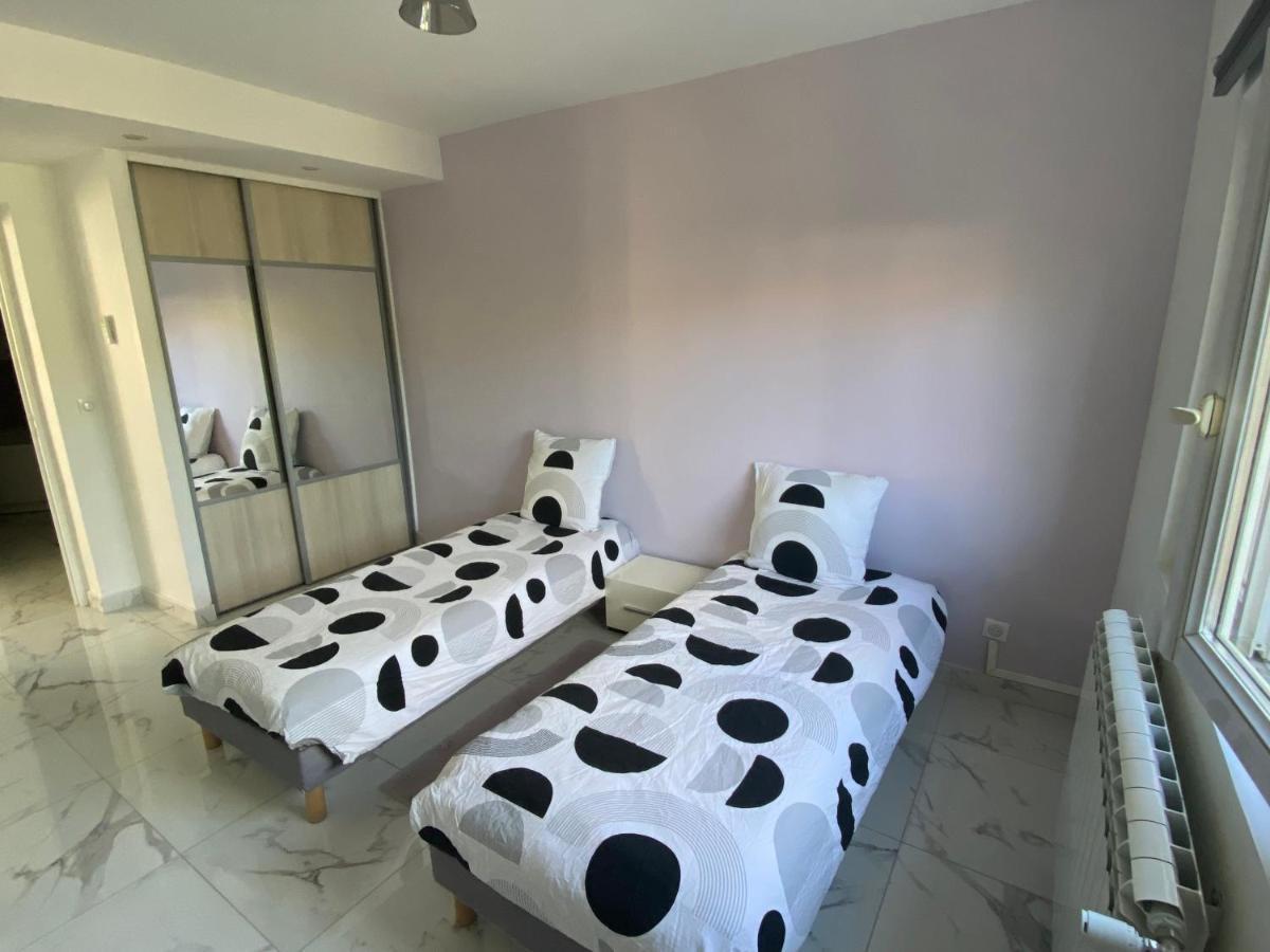 3 Pieces Climatise En Rez De Jardin Avec Piscine Apartment Вилньов Любе Екстериор снимка